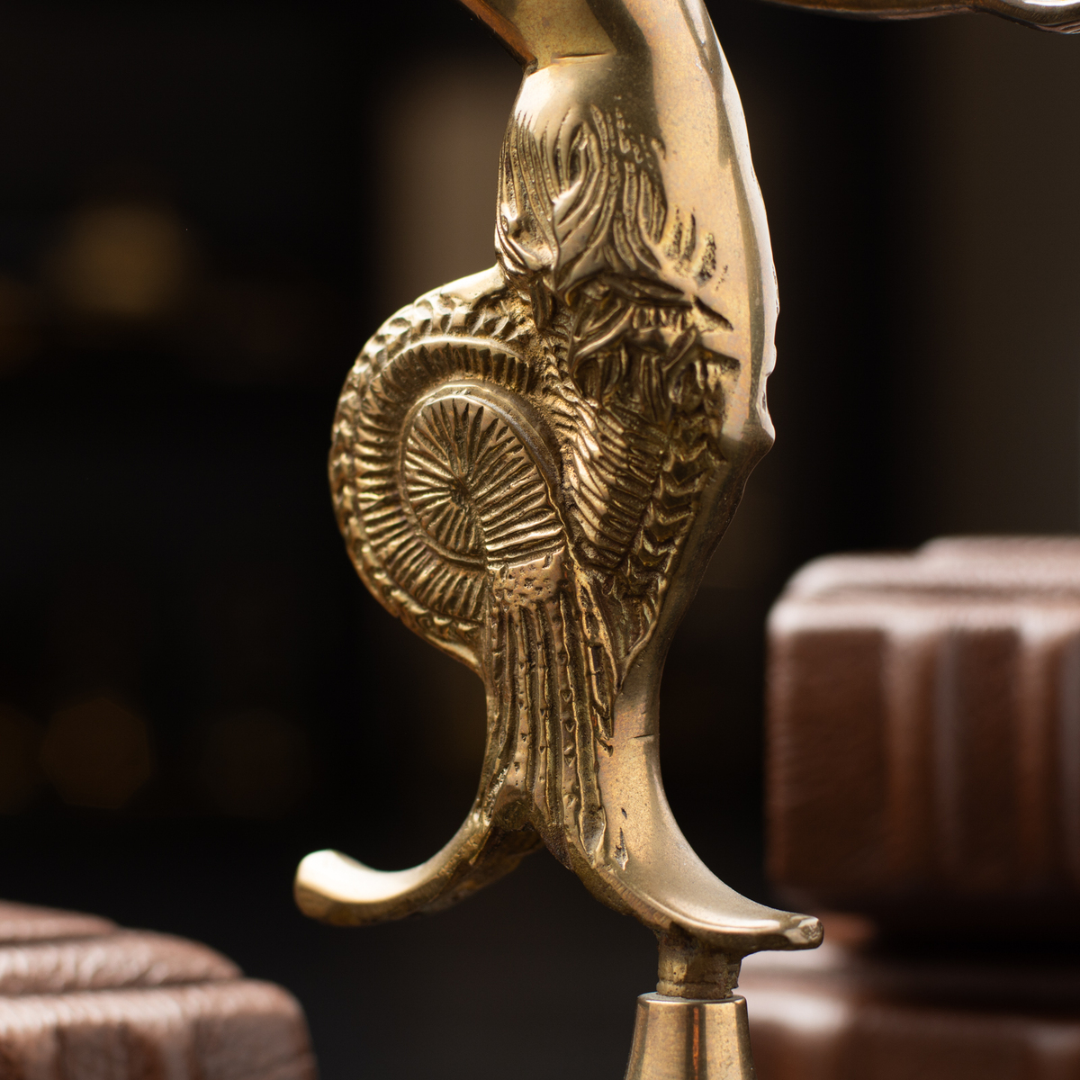 Exquisite handmade bronze candlestick in the form of the god Ooz - Image 4